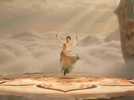 #刘浩存 Cr🧣新华社 #丝路春晚 #舞蹈 舞蹈《千年一顾》于2026年丝路春晚2月17日(大年初一)19:30在陕西卫视播出