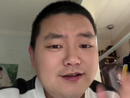 高兴了半天,祝贺了半天。咱好像还是看不到!唉…看的权利都没。太过分了!#香港拿下世界杯转播权 #上热门🔥 #2026世界杯转播权 #内容太过真实 #讨论
