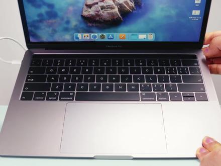 MacBook Pro如何在触控栏上显示F1到F12键?Touch Bar显示F功能键 #macbookproMac Pro如何在触控touchbar上显示F1到F12键?在Touch Bar显示F1、F2…的功能键。16年款17 18 19 20 22款MacBook touch bar 显示F1-F12功能键的设置。如何在 Mac 的触控栏上显示 F1、F2、F3 等键?Macbook如何开启F1、F2等功能键?如何在 Mac 的 Touch Bar 上显示功能键?教你让 Touch Bar 固定显示 F1 – F12 键?touch bar怎么设置一直显示F1到F12键?MacBook电脑有关Touch Bar实用小技巧。macbookpro小技巧敲代码时如何让touchbar一直显示fnf1f12键。Mac键盘如何开启F1-F12功能键。 苹果Mac电脑macOS系统新手从入门到精通大师版教程 Macintosh OS新手入门视频教程苹果电脑【新版】MAC苹果电脑入门指南视频教程新手技巧 新手零基础学苹果电脑MacOS系统视频课程macbook air pro使用教程