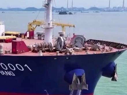 海上“牧鱼”终实现!全球首艘三文鱼养殖工船“苏海1号”交付#海洋 #三文鱼 #养殖 #海产品