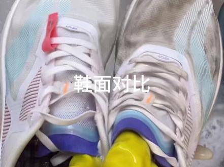 李宁超轻20清洗方法。李宁超轻20怎么洗?李宁超轻20这样洗。#专业洗鞋 #鞋子清洗 #球鞋洗护 #刷鞋 #污渍轻松去除