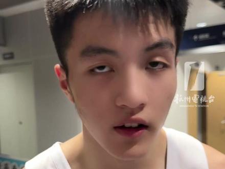 萧山队获“#浙BA ”杭州赛区季军,0号球员赵哲轩成“人气王”,喊话想加入#杭州 市联队!“今晚会去现场为上城队的师父加油”#谁是杭州“一哥” #浙BA火力全开 #“篮”情一夏