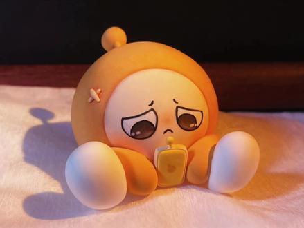 玩手机的蛋小黄~ #lulu噜撸土 #手工 #超轻粘土 #蛋仔派对 #游戏破壁计划