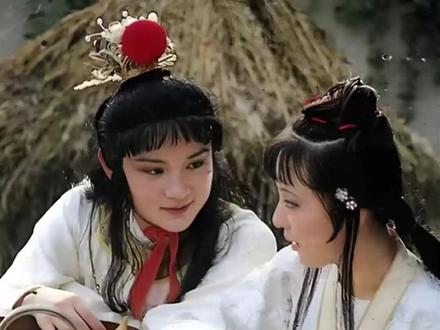 12月10日(报道),《红楼梦》索隐派观点引热议,称此书讲的是反清复明,专家回应红楼梦“悼明说”,“需以事实为基,理性探讨 拒绝盲目跟风吃瓜”#大象主播说 @大象新闻主持人刘琳