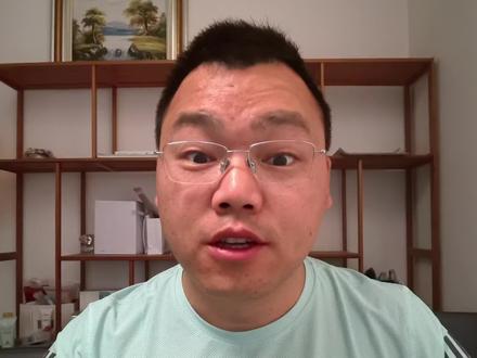 郑州法桐毛絮很烦人,但是不能一砍了之,毕竟一年大多数时候还要靠它遮阴。还是得找到一个办法既能解决毛絮困扰,又能不砍树。