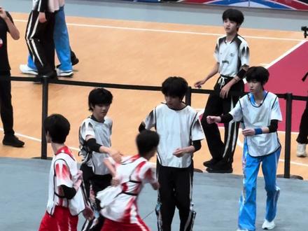 一秒都不用剪了#王橹杰 #左奇函 #tf家族夏季运动会 #奇橹