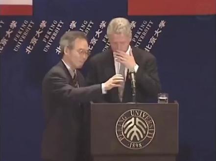 克林顿总统在北大的演讲