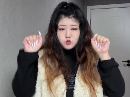 宝宝们这个保证一遍会!喵喵喵~
#可爱颂 #手势舞 #一学就会系列 #浅跳一下 #甜甜的手势舞
原创:@张安安