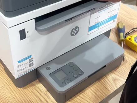 惠普tank1005 2606dw 2606dn 2606sdn如何拆硒鼓,如何更换硒鼓,三分钟教会你,#惠普打印机 ##打印机维修 #惠普2606拆硒鼓 #惠普1005拆硒鼓 #惠普1005拆机