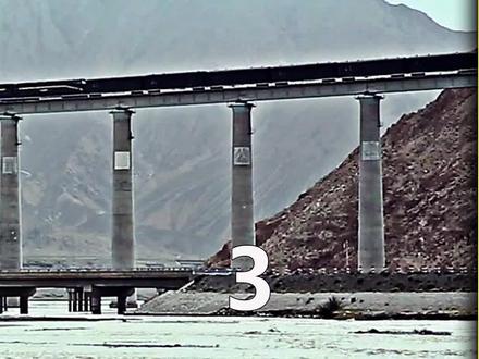 青藏高原由于海拔高,火车由原先的电力控制换成内燃机控制 #纪录片#纪录片解说 #建筑 #铁路