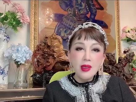 73岁宫雪花怒斥李连杰渣男,前妻异国生活艰难,没钱与孩子团聚