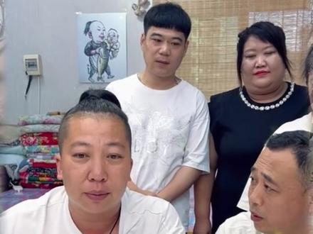 震惊大翠花竟然是个富婆#东北雨姐 #东北农村生活 #新农村计划