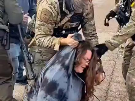 特朗普的ice到底是做什么的?
#特朗普 #ice