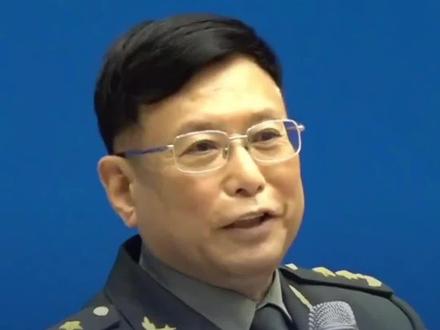 #何雷两个反问驳斥美方嘉宾观点 引得台下掌声