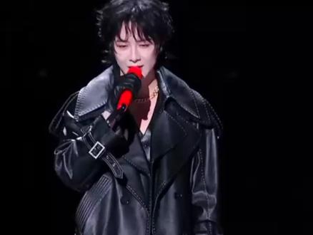 去年今日,抖音美好奇妙夜,《青鸟》摇滚刘宇宁,真的惊艳了我!