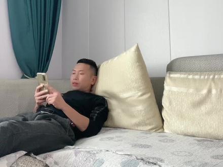 我做错了什么挨打这么多,马哥开心生活趣事#看一遍笑一遍 #搞笑