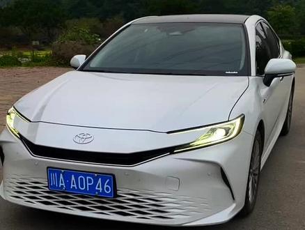 凯美瑞的颗粒捕捉器堵不堵?后排空间怎样?#凯美瑞