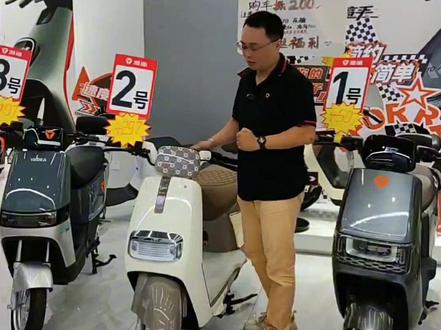 🌼🍃记录今日说车🛵的美好时光,#带你懂车 #雅迪冠能2023全新上市 #好东西一起分享 #国货当自强#房哥说车