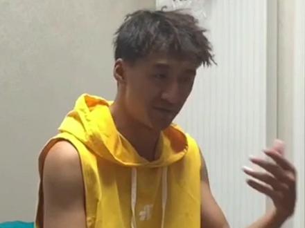 在家没事我就这么玩,只有练才会有进步!多多重复,百炼成钢@野球帝 #野球帝courtman #在家训练