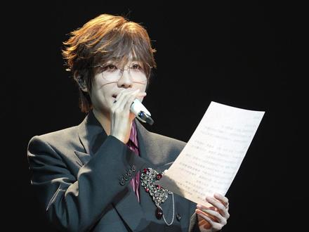 徐良演唱会《见字如面》完整版,每次现场听到这首歌都让人感动到想哭的节奏。#徐良演唱会 #徐良 #音乐现场 #现场版live #徐良演唱会成都站