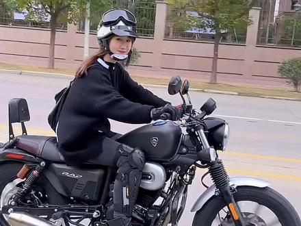 赛科龙RA2的测评来啦~你会选择它当你第一款入门车吗?#机车测评 #摩托车测评 #宗申 #宗申赛科龙 #复古摩托 #赛科龙ra2 #女骑 #机车入门