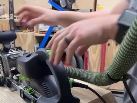 看到这样的操作我都惹不住想来操作一番了!#费斯托 #费斯托工具 #饼干机 #开榫机 #佛山元赫五金机电有限公司 #元赫五金机电有限公司 #佛山元赫