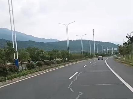 五菱mini水冷BsG电机,功率才37Kw,干断一根皮带!