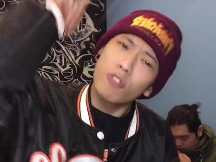 在结尾有十五二十天花板划法!快艾特你的小伙伴来学起!#重庆 #划拳