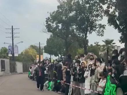 又是果山果海的一天,我都忍不住想喊,加油,挂播《长安二十四计》视频来源于 傅诗淇的肉酱#成毅#两京十五日#朱瞻基#路人视角#长安二十四计 #两京十五日