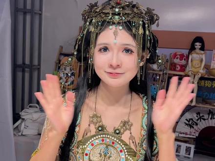 1月25号狗头萝莉在杉井奥莱摊煎饼,大家赶紧来杉井奥莱