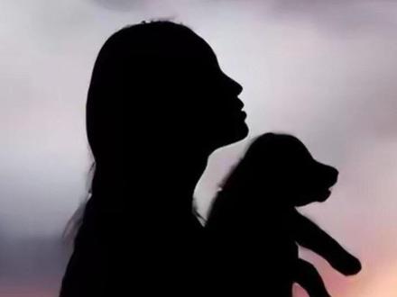 #重返狼群#李微漪#格林#人与动物和谐共处 #纪录片 狼王格林的搞笑黑历史,不,那是它的来时路!