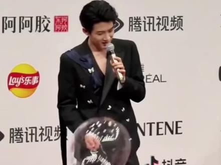 年度星光演员🔥檀健次🏆 #檀健次 #星光大赏 #上热搜 #向全世界安利 #小炭火和檀健次