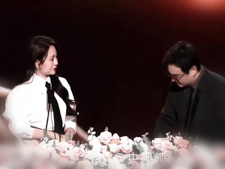 哎呦,你俩藏着点吧
#沈腾马丽 #沈马组合 #情侣 #圈地自萌