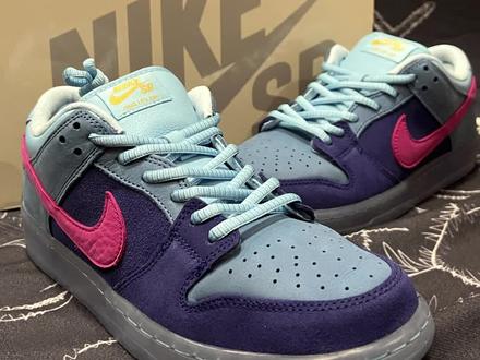 #鞋狗的日常 #新鞋开箱 #宝藏鞋子
#runthejewels
所以说高帮和低帮你们更喜欢哪双?