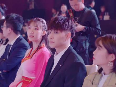 大势发声,恭喜欣尧小哥哥获克劳锐年度最佳短视频红人奖!我们一定会继续加油哒~@张欣尧