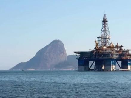 #石油 @抖音小助手 @DOU+小助手 石油lof暂停大额申购,每日投资限额降至两元解读。