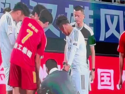 网友:那是他的宝贝他能不去吗?!
#苗润东#张桐瑞 #高驰 #中国足球该有的样子 #苏超
