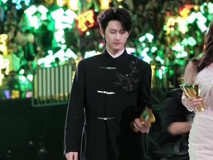 陈添祥 何健麒 申浩男 王格格 王凯沐等获得年度短剧之星荣誉!恭喜各位!!#星光大赏内场