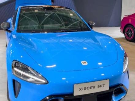 2026新一代小米SU7,新鲜上市,来简单了解一下,与老款有那一些提升与改进。#小米汽车 #SU7 #雷军