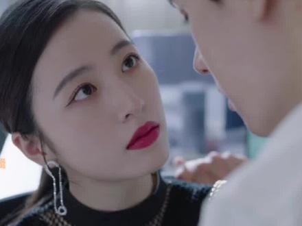 所有的女生都喜欢都腹肌的男生吗#周雨䑣 #龚俊 @DOU+小助手