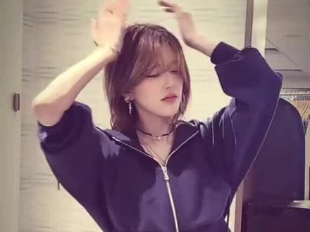 1.# 赵露思 火力全开|甜妹变拽姐,帅翻了!🔥