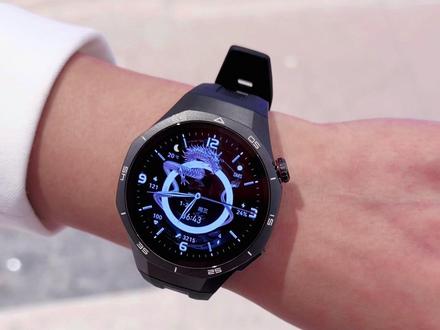 吴磊代言华为WATCH GT5 Pro黑色外观上手、年底暴降到底#华为gt5pro #智能手表#智能穿戴#男士必备#智能穿戴