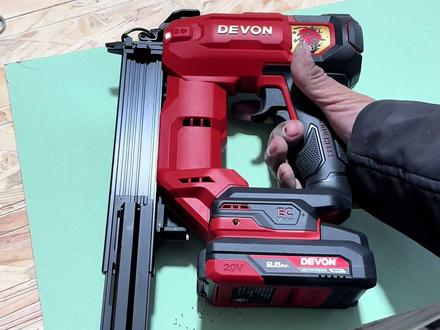 #大有工具 #大有锂电钉枪 #大有6603 一个视频带你了解大有新品 锂电F30的细节