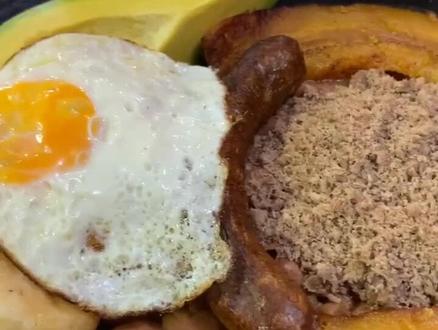 #哥伦比亚🇨🇴 #麦德林 尝尝当地最有名的一道菜