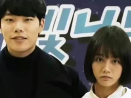 【请回答1988】狗焕迟到的告白,其实德善在餐桌上听懂了#韩剧 #请回答1988 #狗焕 #柳俊烈 #德善 #李惠利 #娱乐评论大赏 #dou是好剧安利官