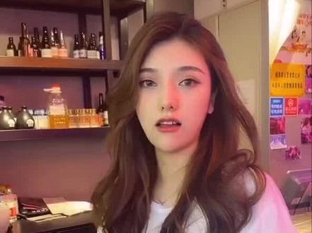 你喝过哇哈哈哈矿泉水吗?#长沙最美老板娘 #蛙干杯
