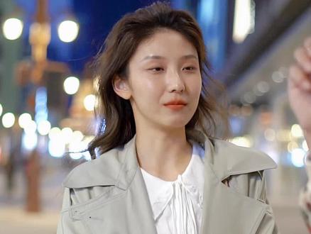 来吹一吹学生时代你们做过哪些轰动全校的大事#街访 #吹牛 #校园