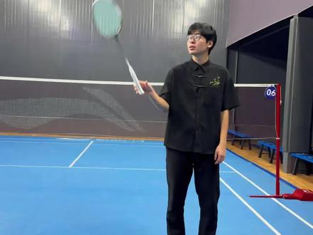 掀起球圈浪潮的华羽屠夫,到底好不好打 今天我们来真实测评一下@跃动王叔🏸️1月1日晚8点冲锋C专场 #华羽屠夫 #羽毛球