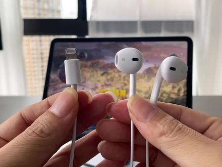 iPhone15及ipad想要用原来的苹果有线怎么办?轻松搞定#苹果15转接器 #苹果15转苹果耳机#ipadpro吃鸡#ipadpro转苹果耳机 #ipadpro转接头