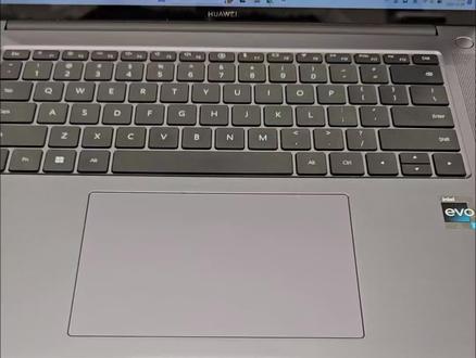 谁说中端机的影像干不过旗舰机的#华为Mate80 #华为nova15 #红枫镜头